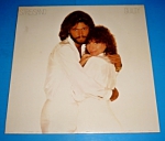 Zobrazit detail zboží: Streisand - Guilty : Barbra Streisandová s  Barry Gibbem (Zahraniční)