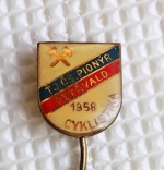 Zobrazit detail zboží: Sport : TJ ČS PIONÝR Petřvald cyklistika 1958 (Odznaky Retro)