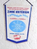 Obvodní Výbor SSM Poruba pořádá pod záštitou MěV SSM v Ostravě Zimní pochod za zdravím Poruba-Kyjovice 1976 / Zimní kritériem