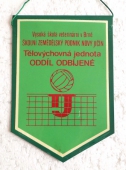 Zobrazit detail zboží: Vysoká Škola Veterinární v Brně Školní Zemědělská podnik Nový Jičín  TJ oddíl odbíjené / Školní Zemědělská Podnik Nový Jičín Vysoké Školy veterinární v Brně (RETRO Sportovní)