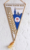 Zobrazit detail zboží: 35 let.  Socialistické Zemědělství Státní Statek Bor,  1949 - 1984 (RETRO Politické)