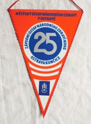 Zobrazit detail zboží: 25 let. Městský Ústav Národního Zdraví v Ostravě, Závodní Ústav Národního Zdraví NHKG Ostrava-Kunčice / Lidu zdraví světu mír (RETRO Ostatní)
