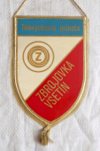 Zobrazit detail zboží: Tělovýchovná Jednota ZBROJOVKA Vsetín  /  ZVS Zbrojovka Vsetín (RETRO Sportovní)