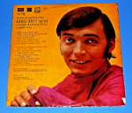 Gott : Karel Gott - Poslouchejte! Karel Gott zpívá Lásku bláznivou a další hity