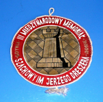 Zobrazit detail zboží: Šachy - III. Miedzynarodowy memorial szachowy im Jerzego Dreszera - Gdynia 20-06.01.07 (RETRO sport - Šachy)