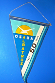 Zobrazit detail zboží: 50 let Osada Albatros 1935-1985 / 50 Osada Albatros XXVII,trampiáda STOB 6.července 1985 (vlaječky různé)