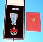 Řád Rudého praporu práce + stužka, etue, průkaz