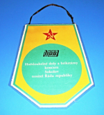 Zobrazit detail zboží: HDB - Hnědouhelné doly a briketárny koncern Sokolov, nositel Řádu práce / 100.výročí narození národní umělkyně Marie majerové 1882-1982 (Hornické vlaječky b)